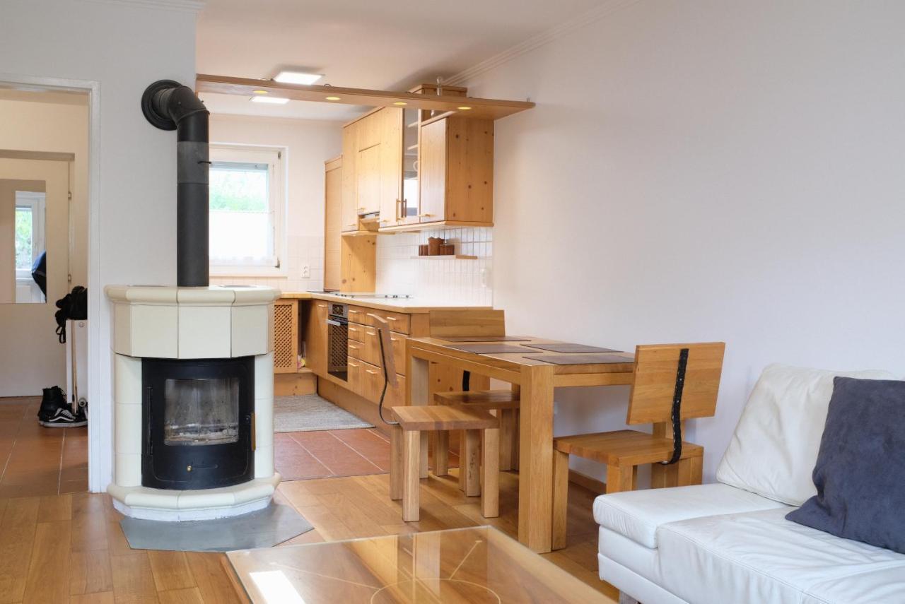 Town House Near Metro & Vienna City Center Екстер'єр фото