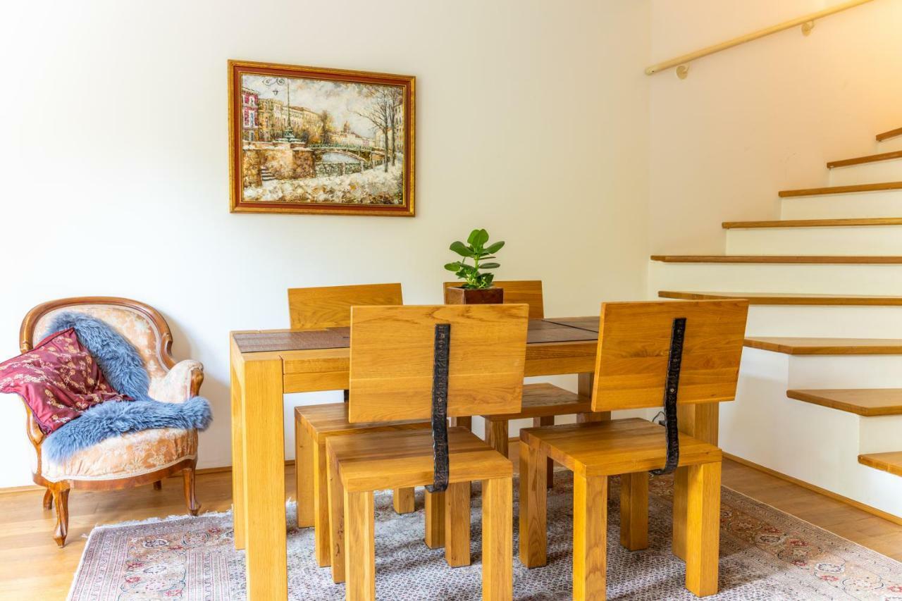 Town House Near Metro & Vienna City Center Екстер'єр фото